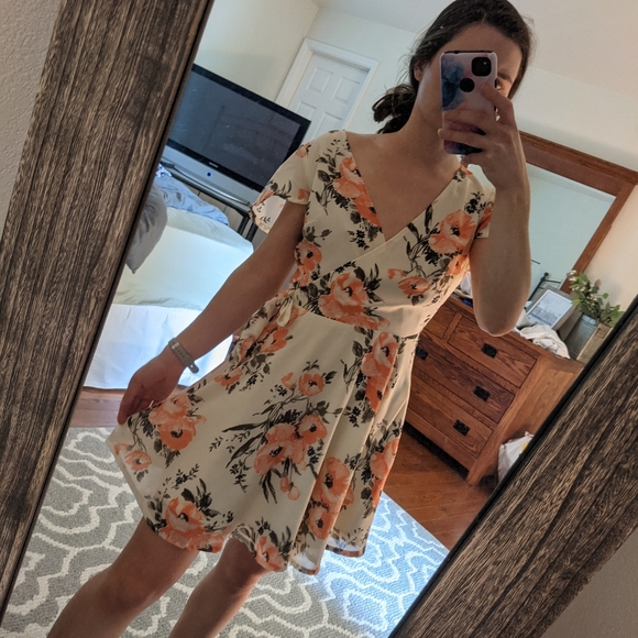 Abercrombie&Fitch floral chiffon fit and flare dress - Picture 2 of 4